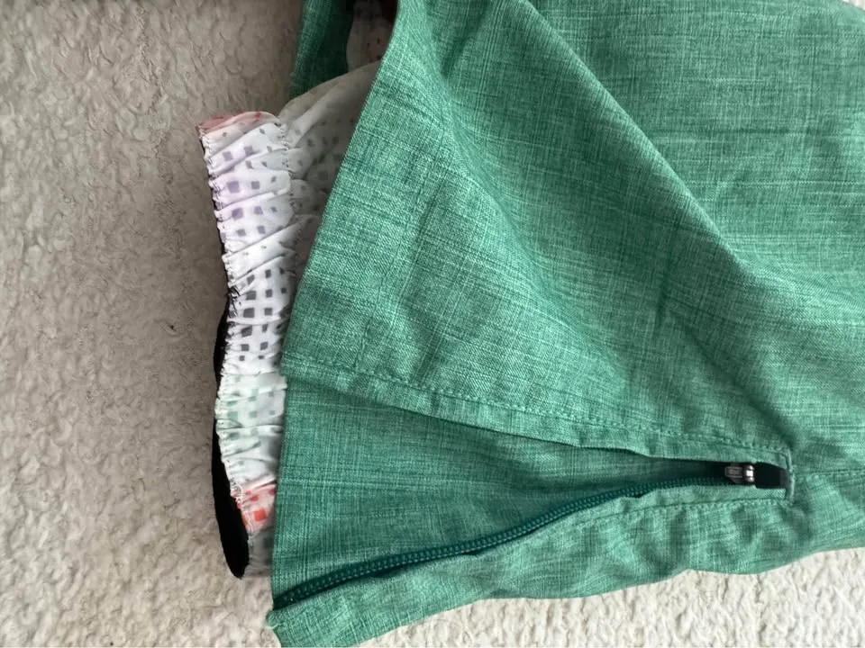 Women’s snow pants. Eleven brand. Size small. image indicator(2)