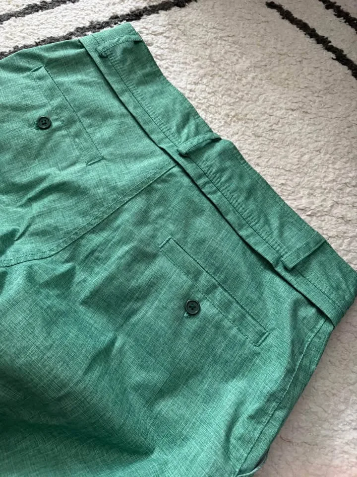 Women’s snow pants. Eleven brand. Size small. image indicator(7)