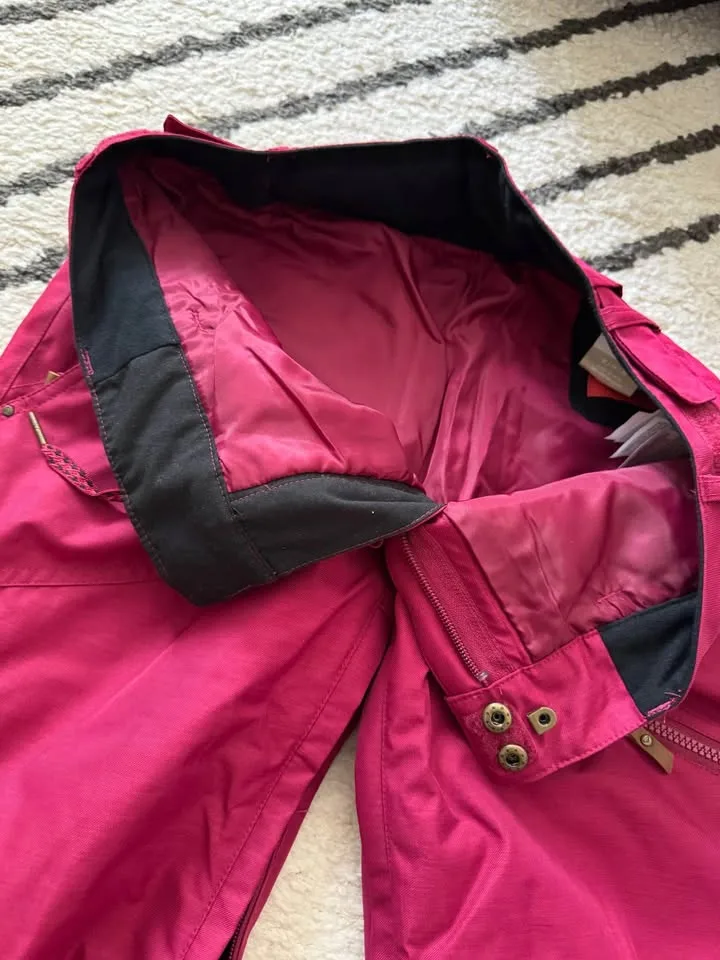 Roxy Women’s Ski/Snowboard Pants - Medium image indicator(7)