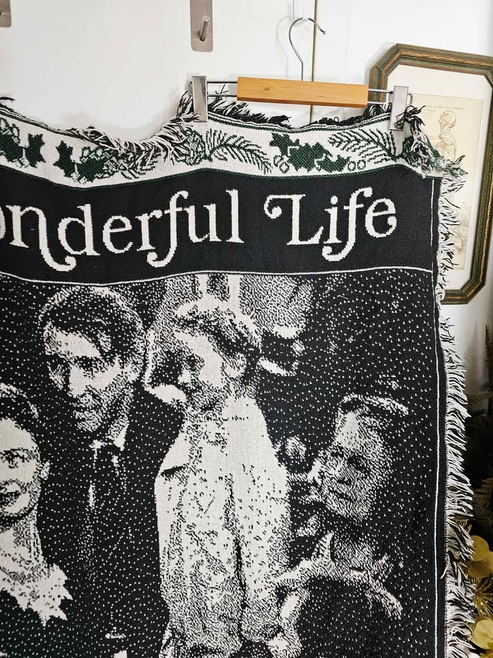 Vintage Christmas It's a Wonderful Life Tapestry - photo 3