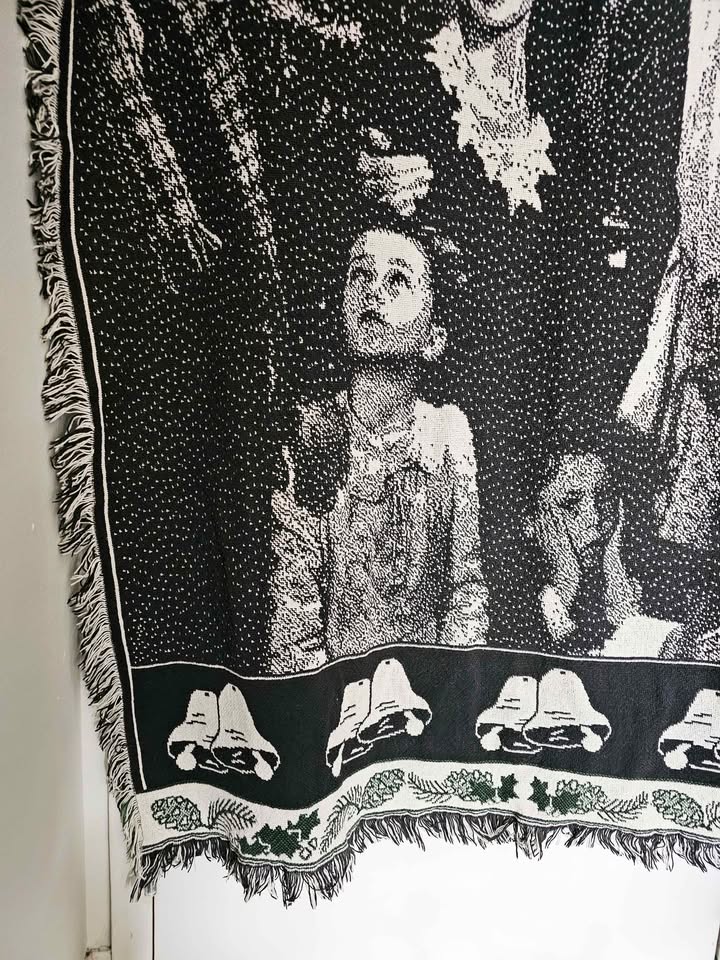 Vintage Christmas It's a Wonderful Life Tapestry - photo 4