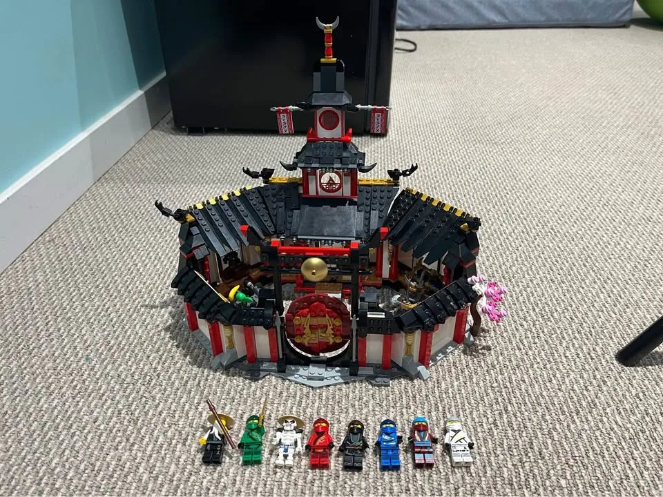 Lego 70670 monastery of Spinjitzu image indicator(2)