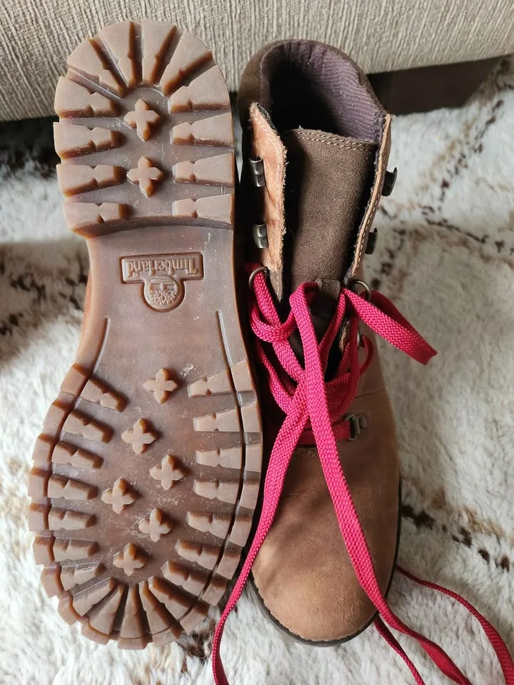 Women's Timberland Boots image indicator(3)