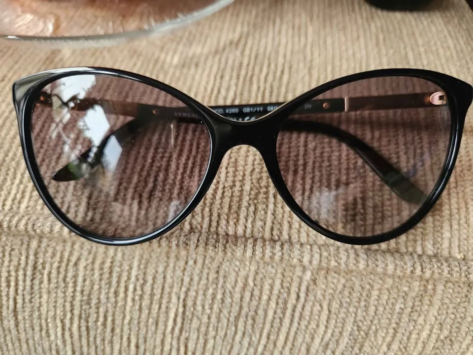 Brand New Versace Women's Sunglasses image indicator(7)