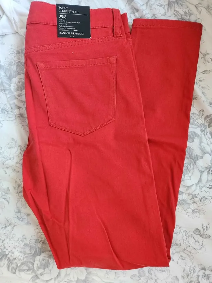 Women's Banana Republic Pants image indicator(5)