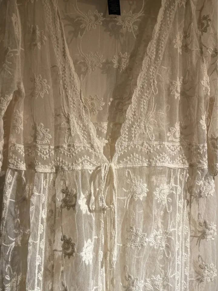 Liv Los Angeles Embroidered Mesh Duster Midi Vest size L/XL image indicator(4)