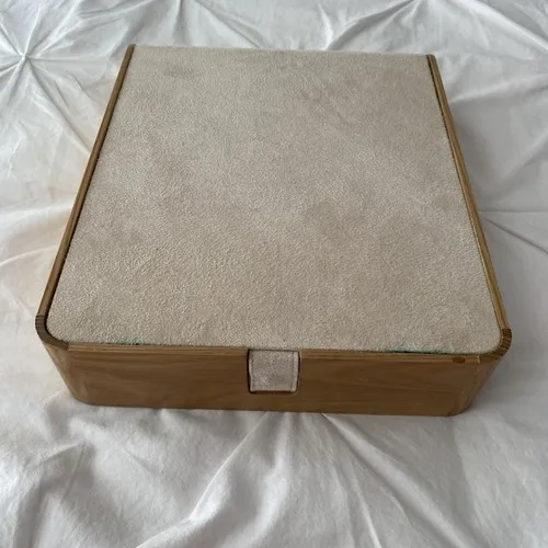 Umbra Jewelry Storage With Mirror