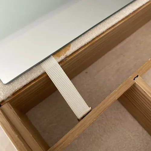 Umbra Jewelry Storage With Mirror image indicator(10)