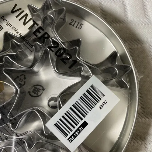 IKEA Metal cookie cutters. Both Vinter 2021 image indicator(7)
