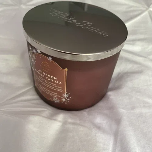 White Barn, Cinnamon Spiced Vanilla, Scented Candle, 14.5oz, bra image indicator(2)