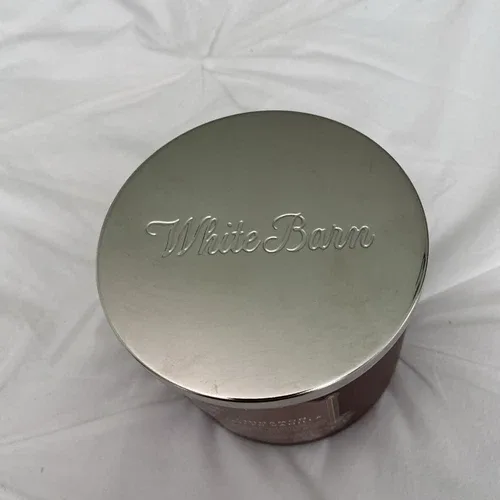 White Barn, Cinnamon Spiced Vanilla, Scented Candle, 14.5oz, bra image indicator(5)