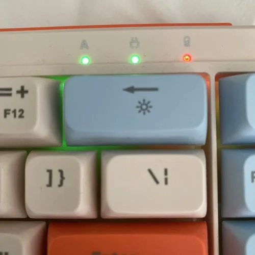 M68 3 Mode Wireless Keyboard image indicator(3)
