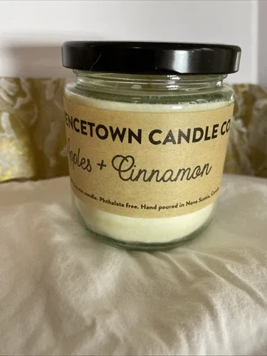 Lawrencetown Candles Apples And Cinnamon 6 Oz