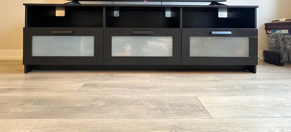 IKEA BRIMNES TV table image indicator(5)