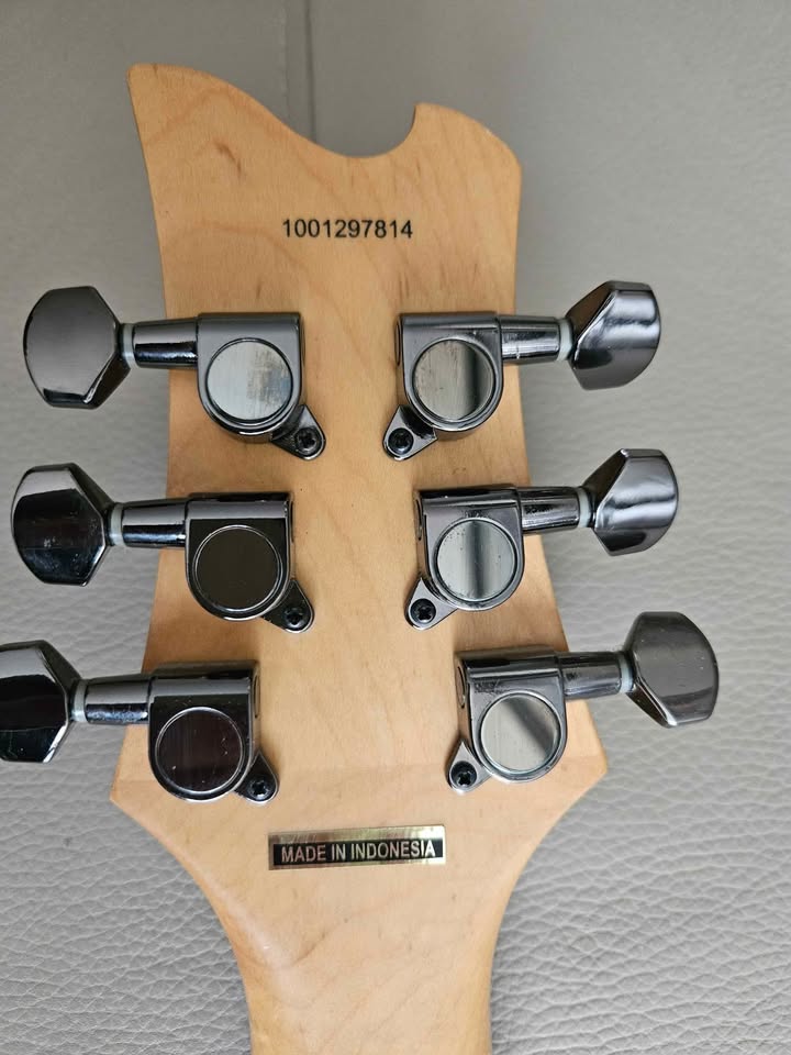 Kramer Electric Guitar - photo 3