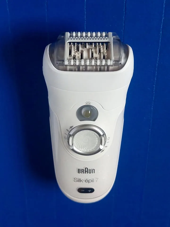 Braun Silk-épil 7 Epilator and Wet/Dry Shaver image indicator(9)