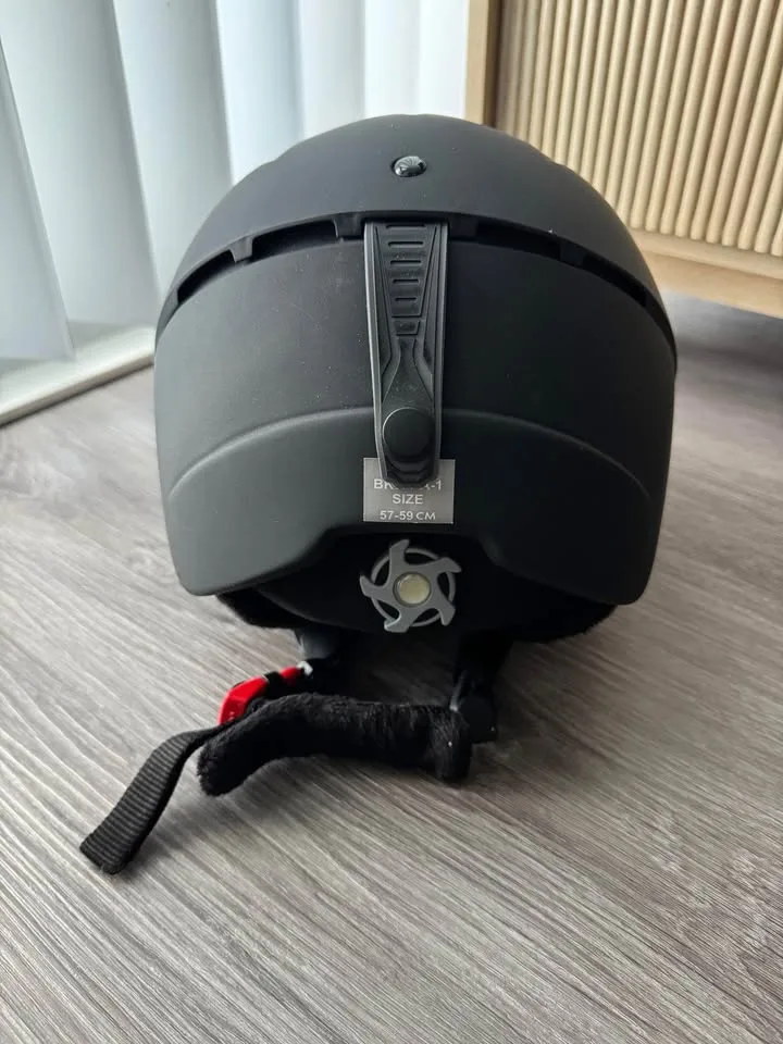 Bollé ski helmet (adult/ black) image indicator(5)