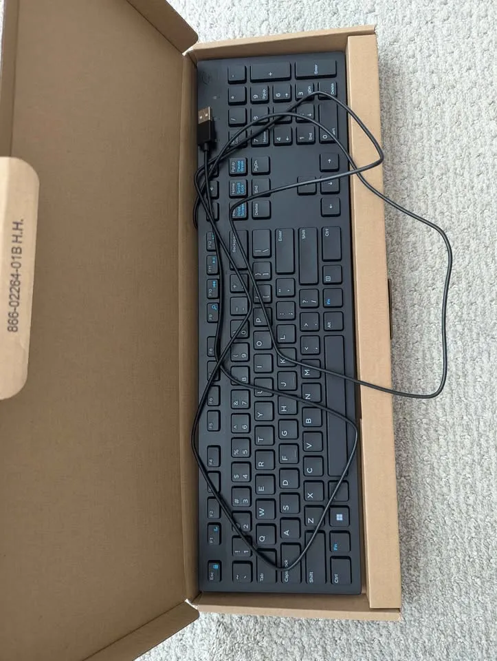 Dell Wired Keyboard (Open Box - Never Used) image indicator(2)