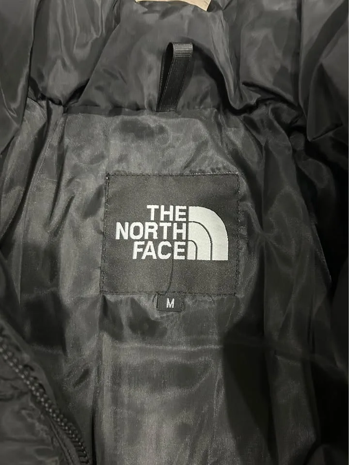 North Face 700 Puffer Size L Winter Jacket image indicator(5)