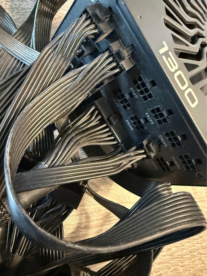 EVGA SuperNOVA 1300 GT power supply unit PSU - photo 4