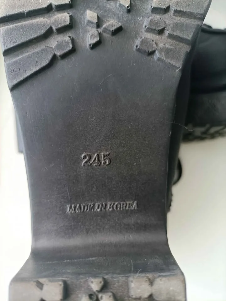 ‼️NEED GONE ASAP‼️Black Ankle Chunky Heeled Boots image indicator(5)