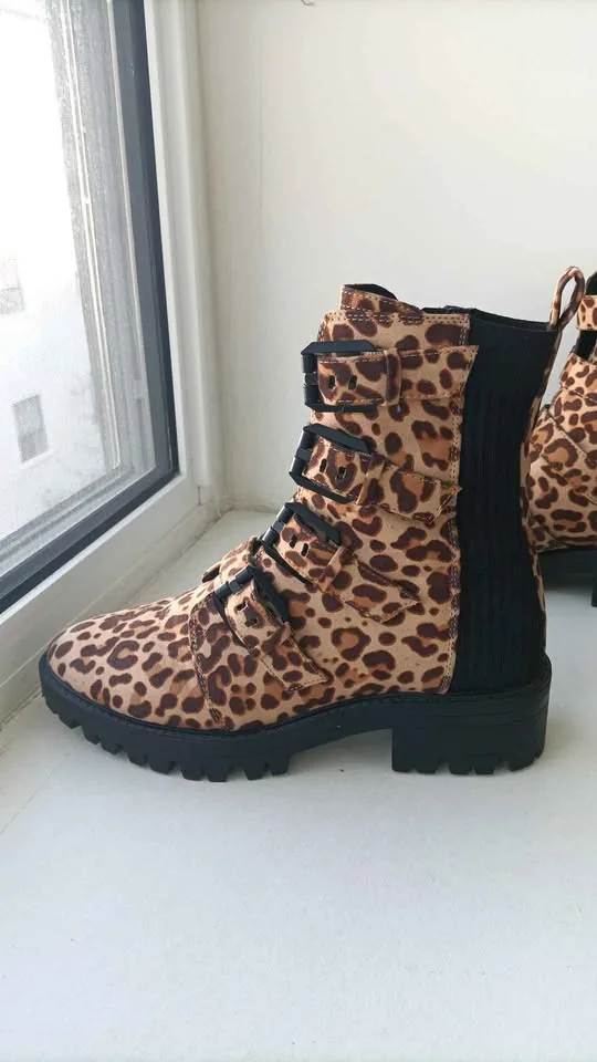 ‼️NEED GONE ASAP‼️Leopard Print Boots image indicator(2)