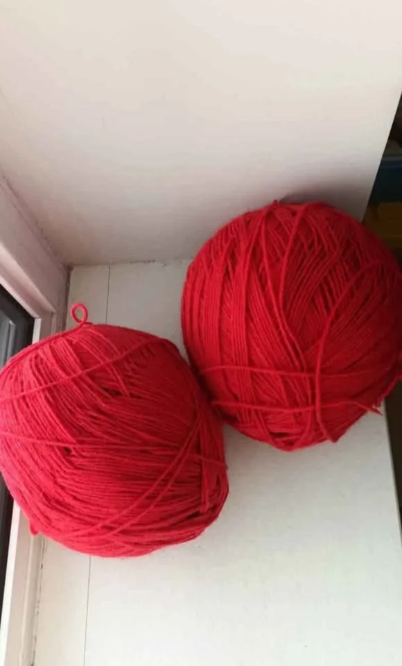 ‼️NEED GONE ASAP‼️ Christmas Red Yarn Balls image indicator(5)