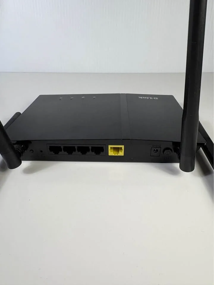 D-Link Amplifi AC1200 Dual Band Wi-Fi Router image indicator(3)