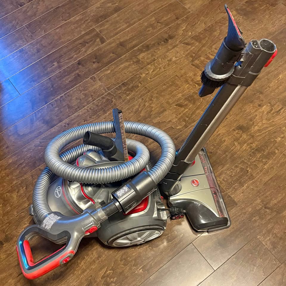 Hoover Pro Deluxe Bagless Canister Vacuum, SH40230CA