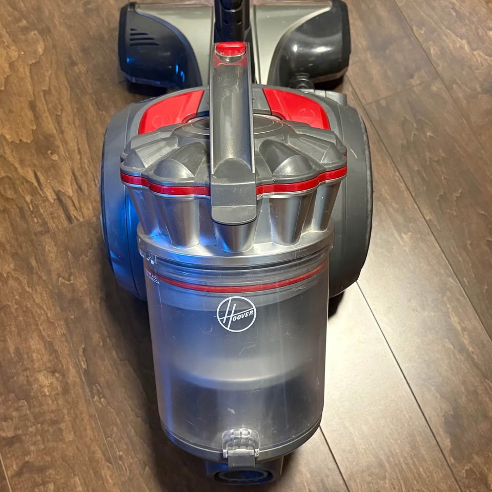 Hoover Pro Deluxe Bagless Canister Vacuum, SH40230CA - photo 3