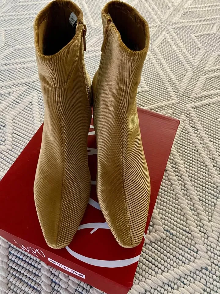 Bootie Beauties! image indicator(2)