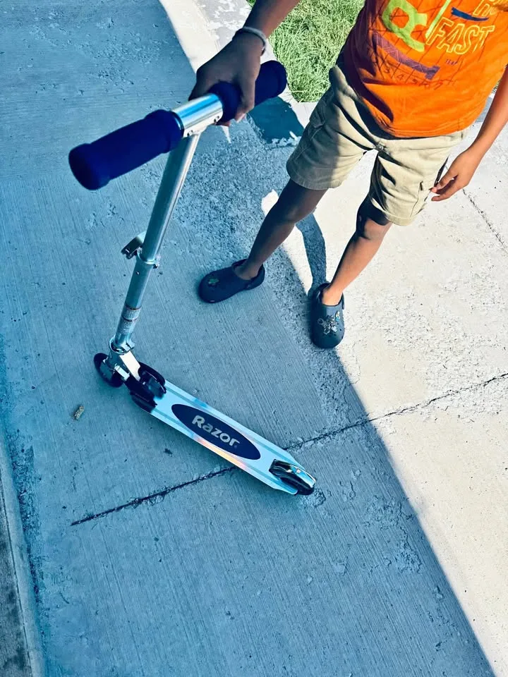 Razor kids scooter