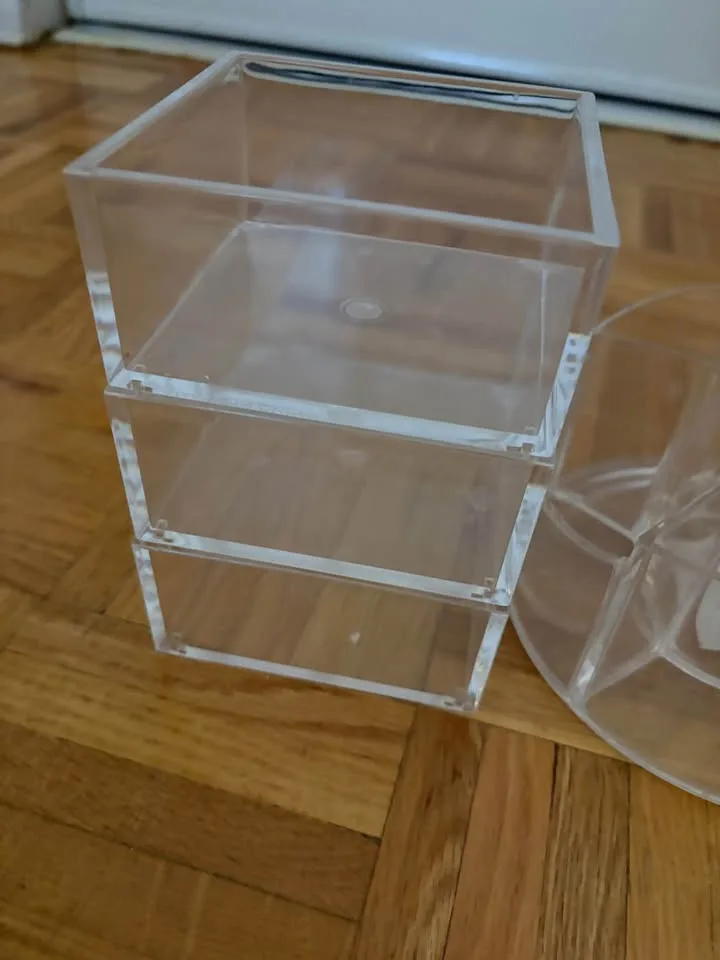 Acrylic makeup/accessory holders image indicator(3)