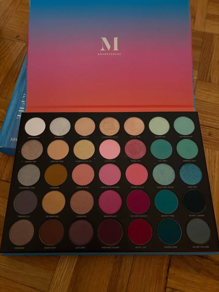 Morphe 35S Eyeshadow Palette image indicator(2)