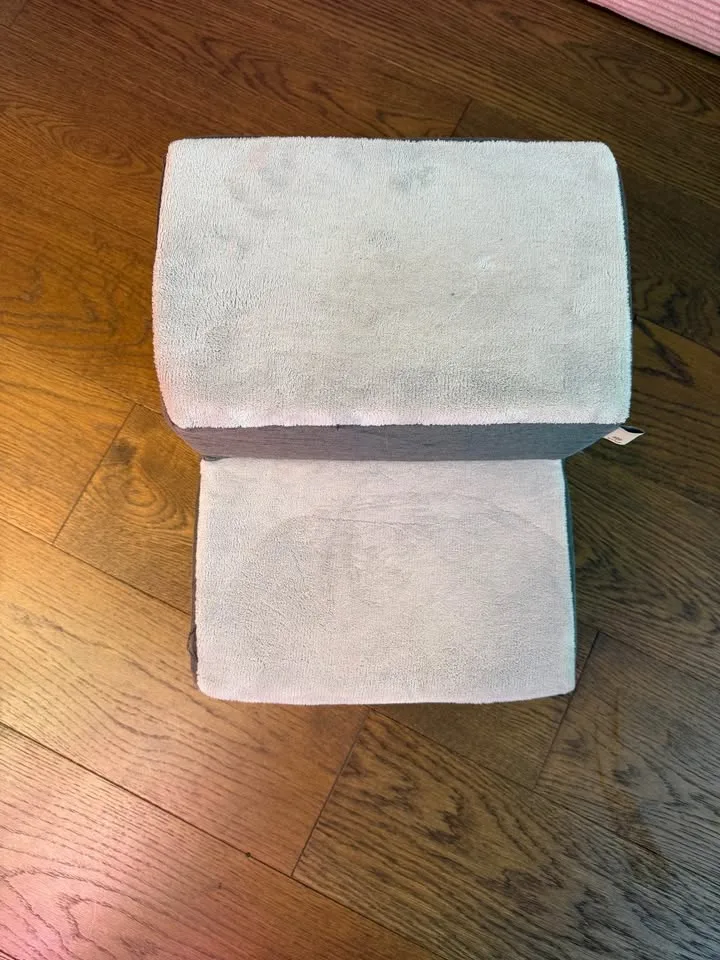Zinus Foam Step Pet Stairs image indicator(2)