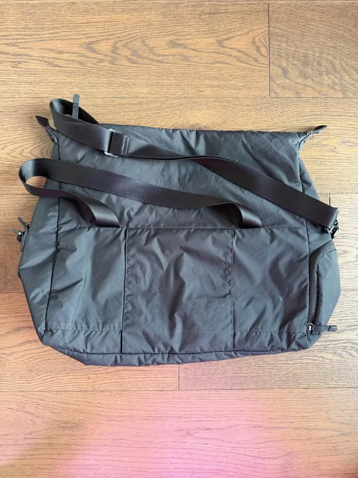 Nike Duffle Bag image indicator(2)