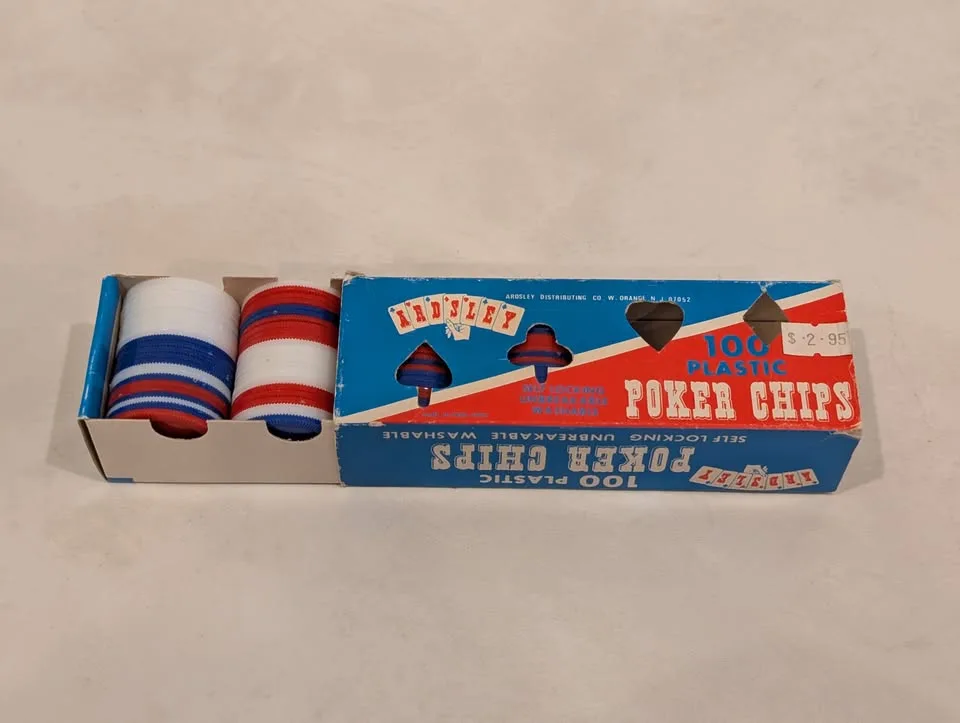 Vintage Ardsley 100 Plastic Poker Chips image indicator(5)