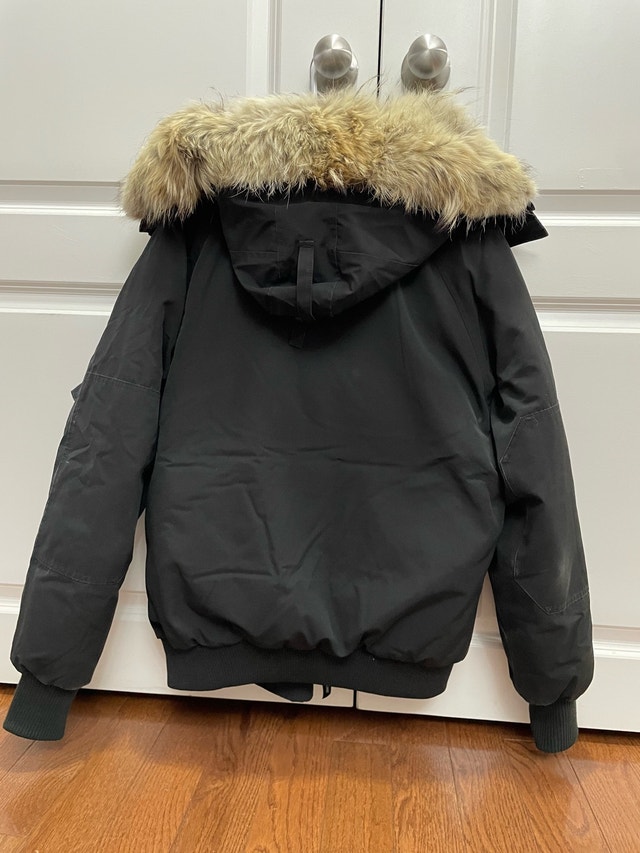 Canada Goose Chilliwack Bomber Jacket used for sale - photo 2