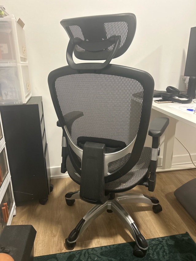 Staples Flexfit Hyken Mesh Task Chair - photo 2