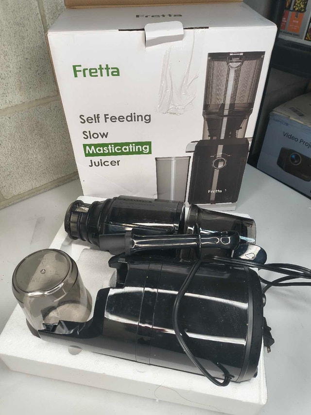 Fretta Slow Masticating Juicer – 4.25" Wide Chute, 200W - photo 3