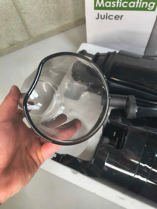 Fretta Slow Masticating Juicer – 4.25" Wide Chute, 200W image indicator(4)