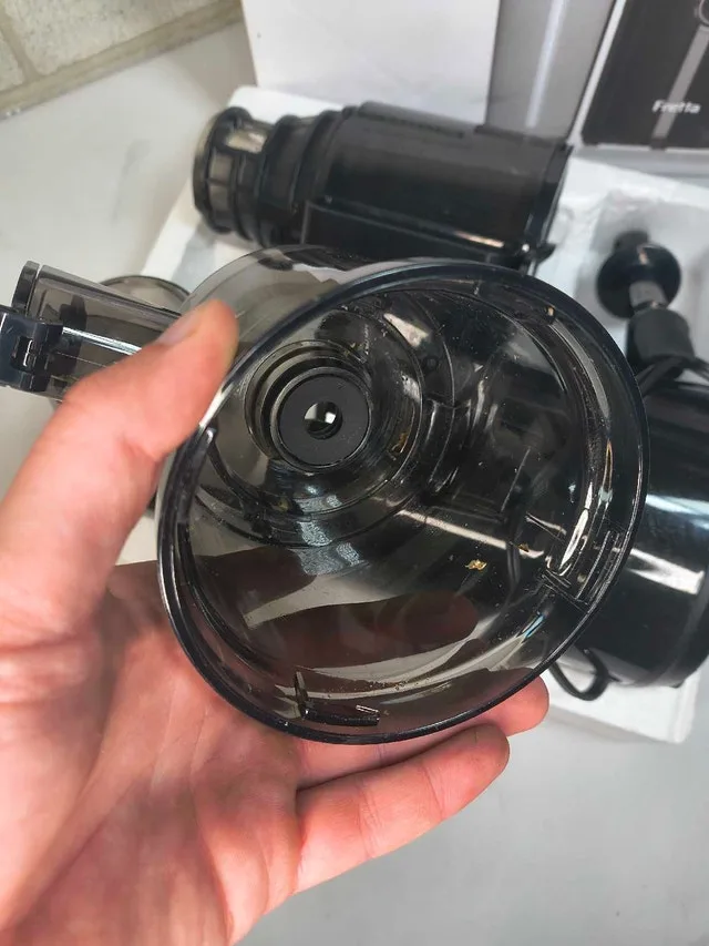 Fretta Slow Masticating Juicer – 4.25" Wide Chute, 200W image indicator(5)