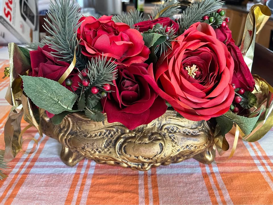 Rose Bouquet Planters