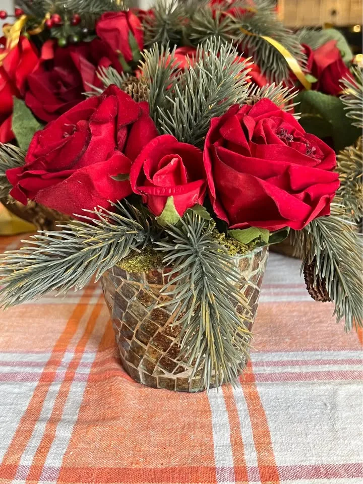 Rose Bouquet Planters image indicator(6)