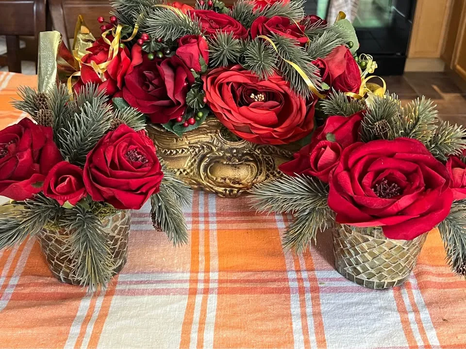 Rose Bouquet Planters image indicator(7)