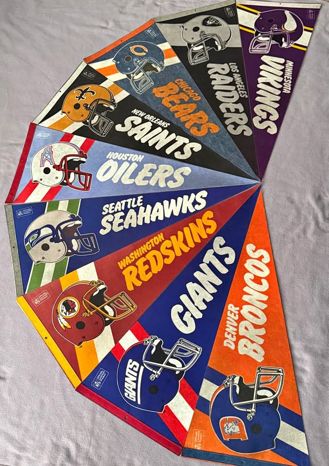 Retro NFL Pennants Full Size