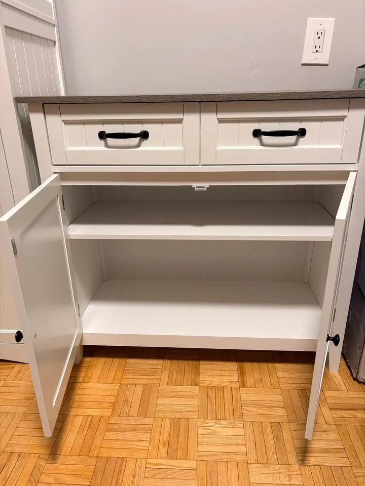 32” White Kitchen Storage Cabinet – Excellent Condition image indicator(2)