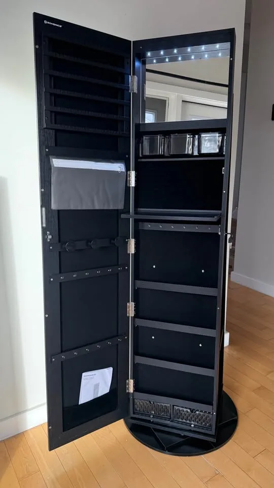 SONGMICS Jewelry Cabinet — Brand New, Assembled image indicator(4)