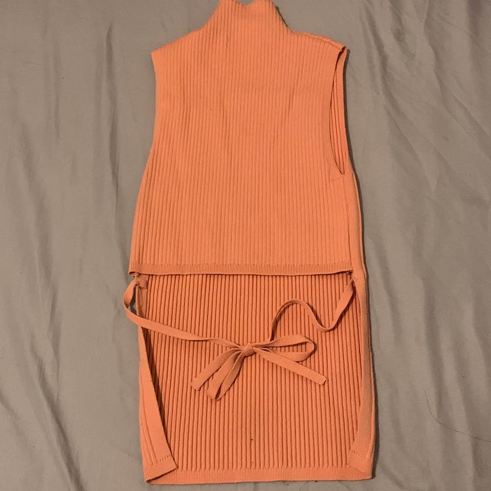 Aritzia Orange Short Sleeve Body Shirt with Open Back and Ribbon - photo 2