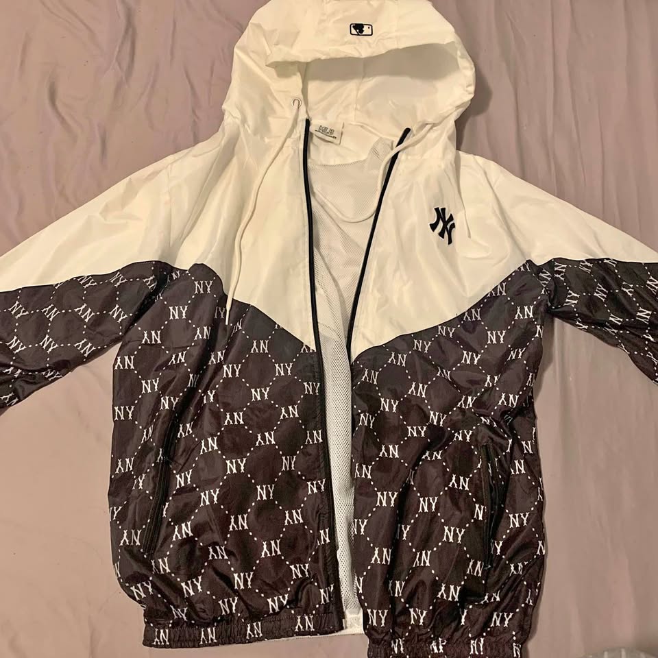MLB NY Black and White Pattern Rain Windbreaker Jacket